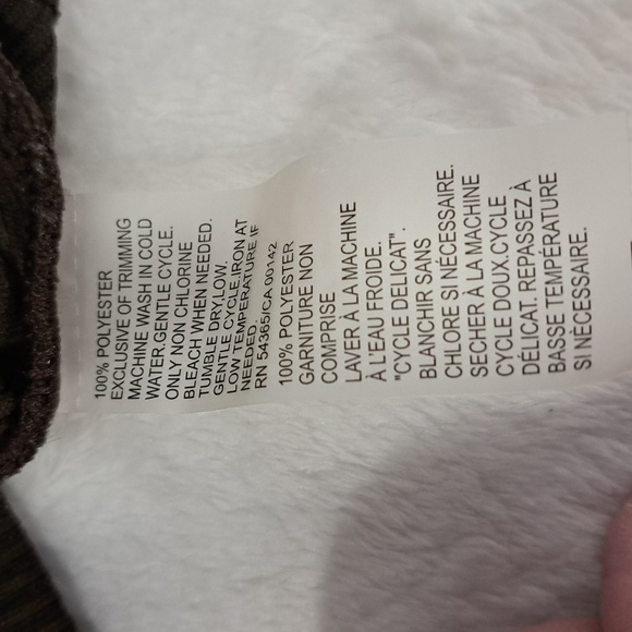 3/$25 Alia Woman's Sleeveless Ribbed Top - Picture 3 of 6